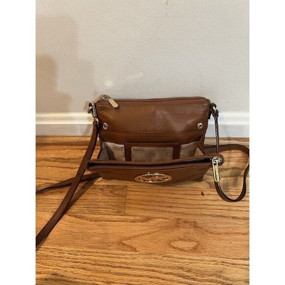 Bundle x Michael Kors Large Leather Camel Brown Tote Bag + Jet Set Crossbody Bag - Picture 14 of 15